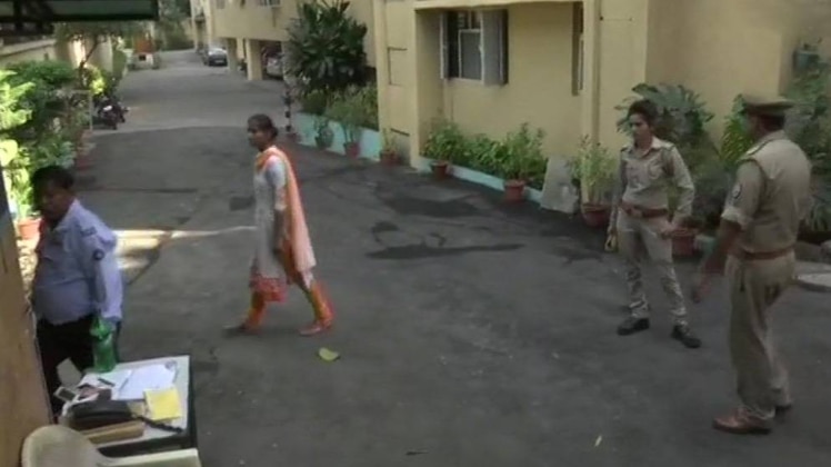 नॉनस्टॉप 100