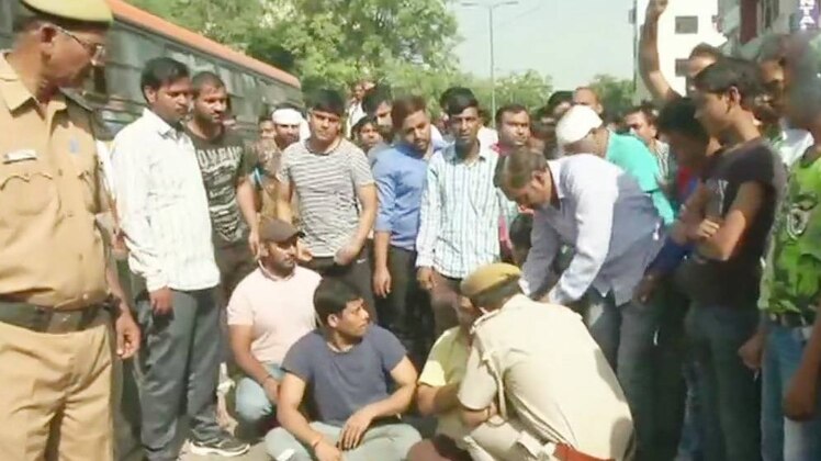 10 मिनट 50 खबरें