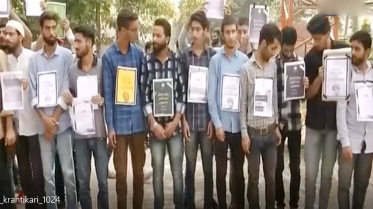 क्रांतिकारी बहुत क्रांतिकारी