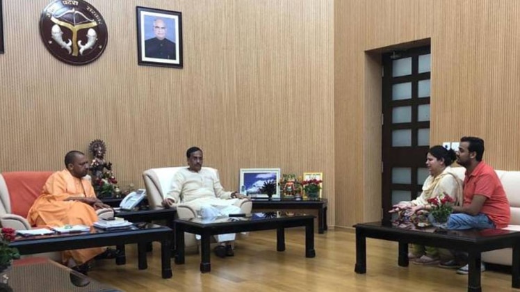 क्रांतिकारी बहुत क्रांतिकारी