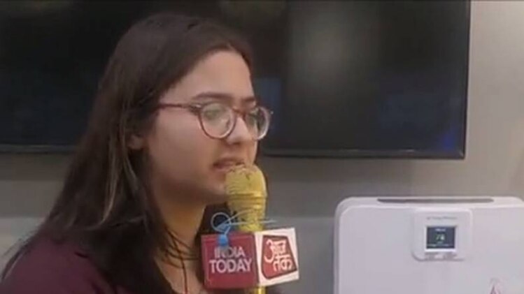 एयर प्यूरीफायर  से हवा साफ करेगी दिल्ली