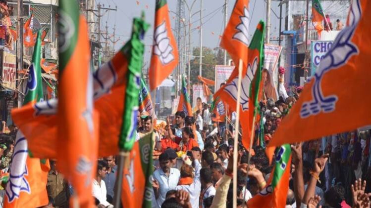 फोटो-twitter