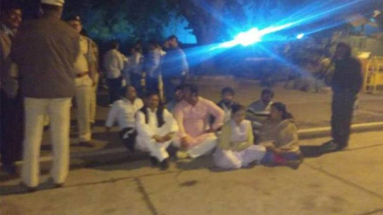 कांग्रेस कार्यकर्ता ( फाइल फोटो)