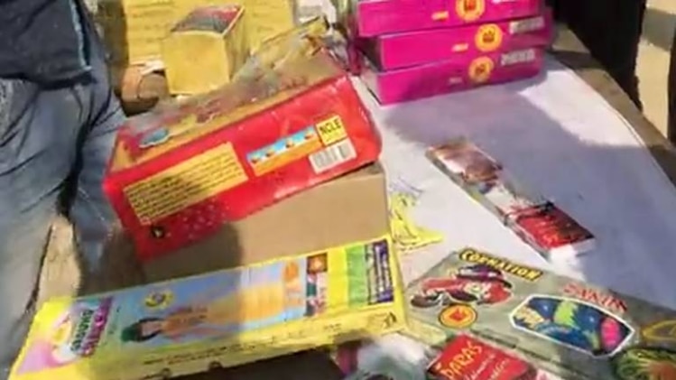 पटाखों पर लगा है बैन