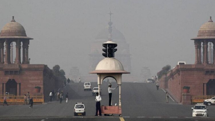 दिल्ली में बढ़ा प्रदूषण