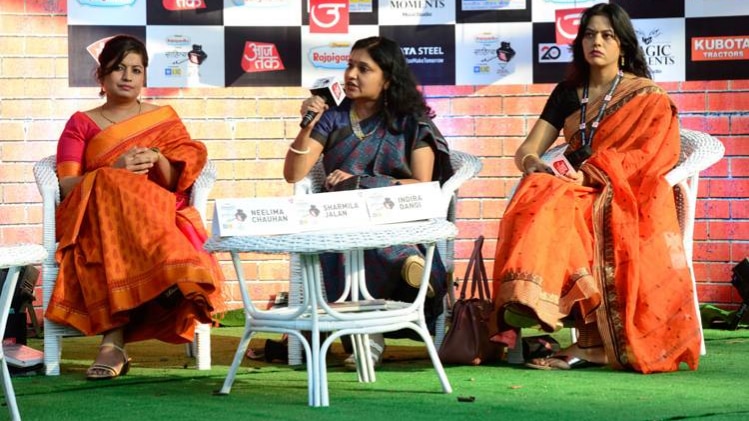 साहित्य आजतक का 'कलम आजाद है तेरी' सत्र