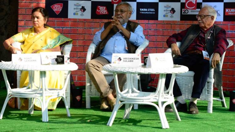 साहित्य आजतक में अरुण कमल, ऋषिकेश सुलभ और मैत्रेयी पुष्पा