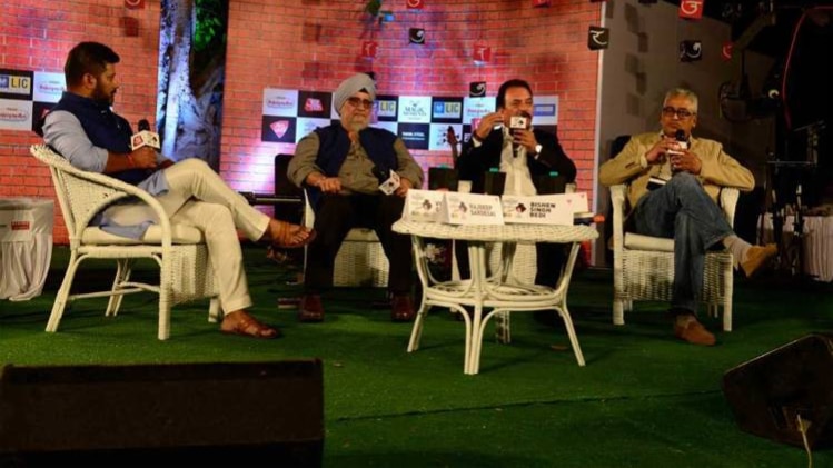 साहित्य आजतक में लोकतंत्र के सितारे