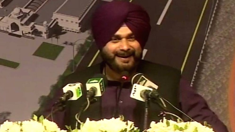 क्रांतिकारी बहुत क्रांतिकारी