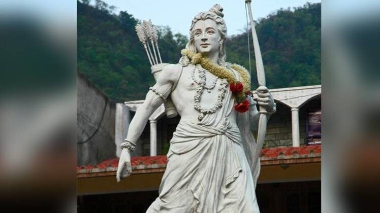 राम मंद‍िर के ल‍िए बनी मूर्ति (Photo:aajtak)