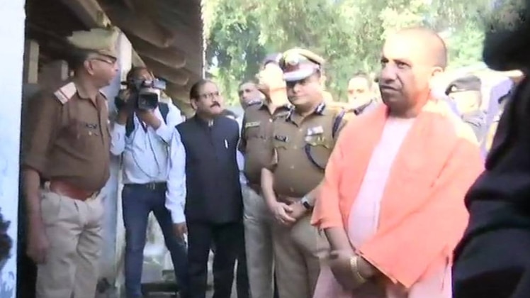 योगी आदित्यनाथ