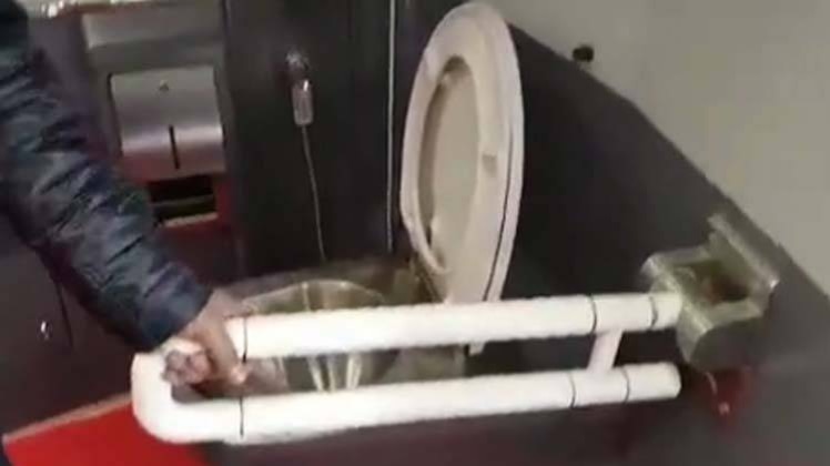 ट्रेन 18 में दिव्यांगों के लिए हैं ये खास सुविधाएं