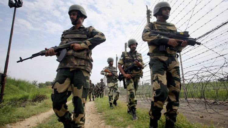 घाटी में सुरक्षाबल (फाइल फोटो- REUTERS)