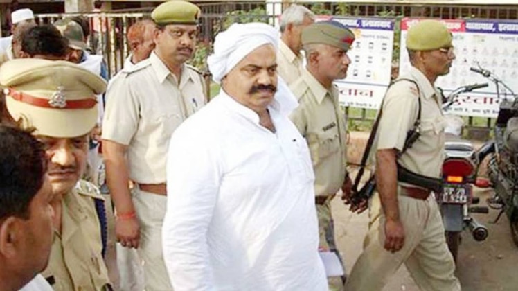 क्रांतिकारी बहुत क्रांतिकारी