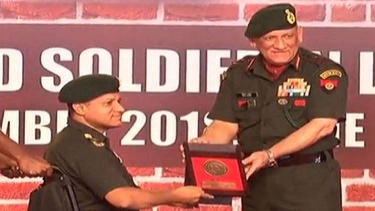 आर्मी चीफ बिपिन रावत