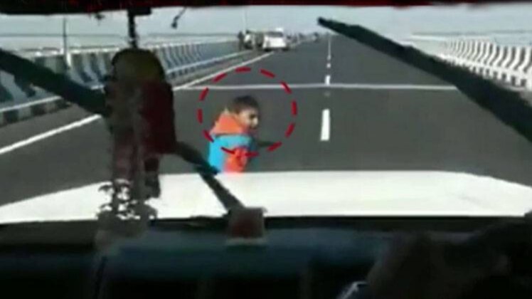 बोगीबील पुल पर हादसा