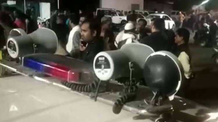 देशतक: मध्य प्रदेश में EVM की सुरक्षा के लिए जागते रहो!