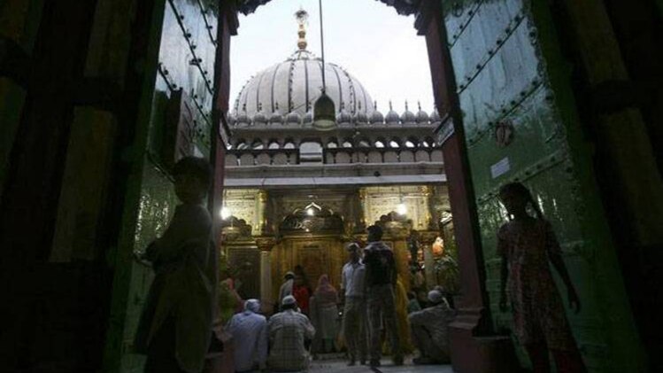 हजरत निजामुद्दीन औलिया दरगाह (फोटो-रॉयटर्स)