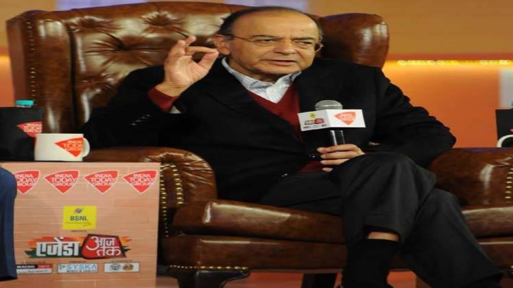 एजेंडा आजतक: जेटली ने बताया महंगाई-बेरोजगारी से निपटने का प्लान