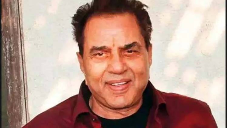 कहानी: जब धर्मेंद्र की जिंदगी में हुई 'ड्रीम गर्ल' की एंट्री