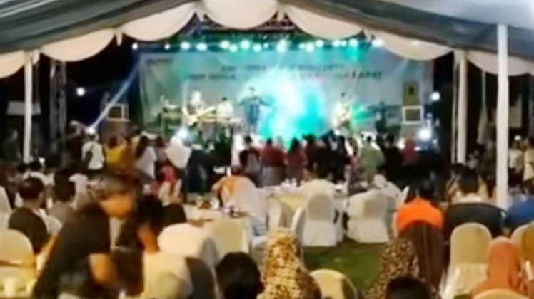 लंच ब्रेक