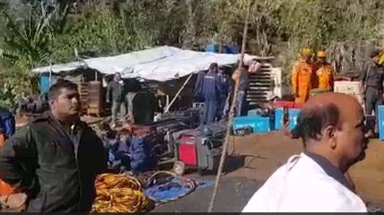 मेघालय में रेस्क्यू ऑपरेशन जारी, देखें ग्राउंड रिपोर्ट