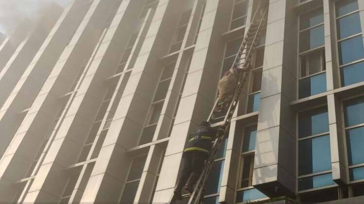 बड़ी खबरें: मुंबई के अस्पताल में लगी भीषण आग, 8 लोगों की मौत