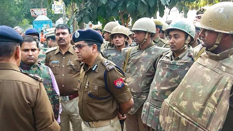 स्याना में भारी संख्या में पुलिस बल तैनात (फोटो- PTI)