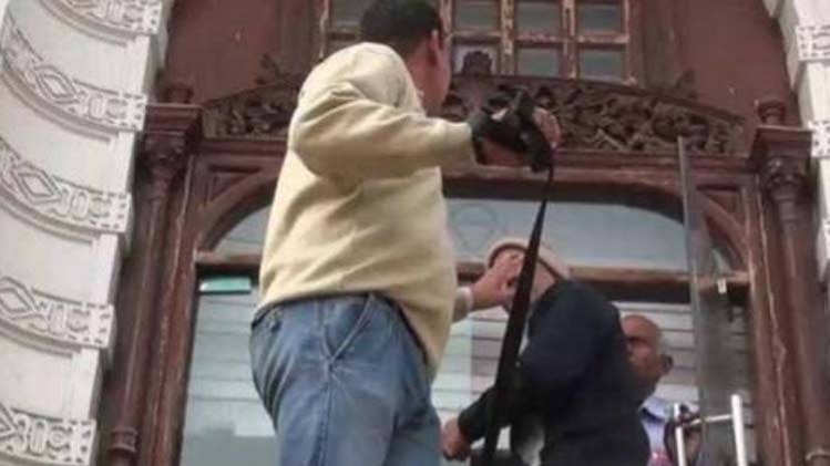 पीसी ज्वेलर्स में चोरी (फोटो-आजतक)