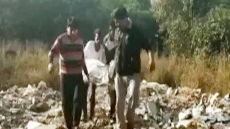 मौका--ए-वारदात पर पहुंची पुलिस(फोटो- आजतक)