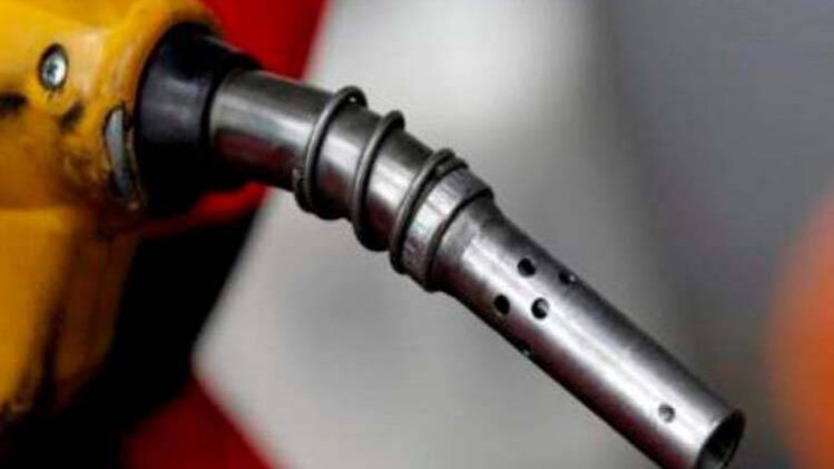 गुड न्यूज: SBI का शानदार ऑफर, फ्री में मिलेगा 5 लीटर पेट्रोल