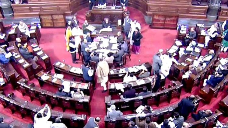 तीन तलाक बिल पर संसद में घमासान