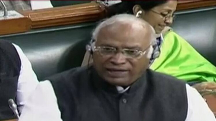 शतक आजतक