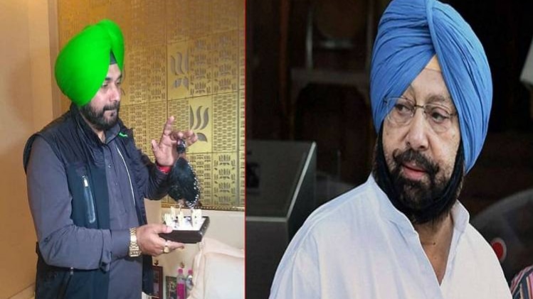 नवोजत सिंह सिद्धू ने अमरिंदर सिंह को उपहार में काला तीतर दिया (फोटो-ट्विटर)