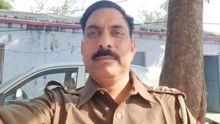 क्रांतिकारी बहुत क्रांतिकारी