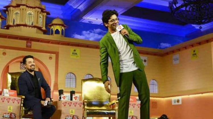 जब एजेंडा आजतक में सुनील ग्रोवर ने सिखाया गिद्दा डांस