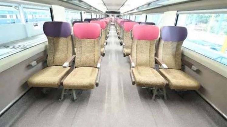 देश में बनी सेमी बुलेट, देखिए अंदर से कैसी है ट्रेन 18