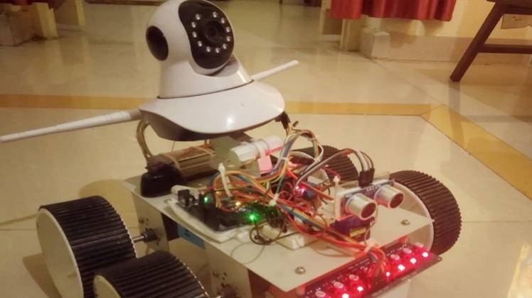 उस्ताद नाम का रोबोट