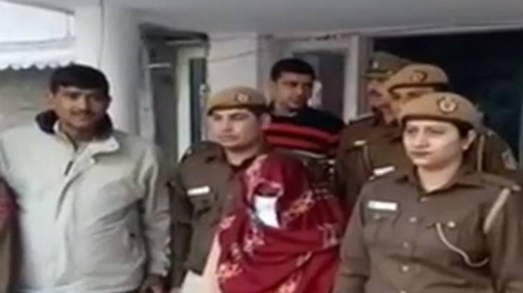 बुजुर्ग दंपति को लूटने वाली नौकरानी गिरफतार