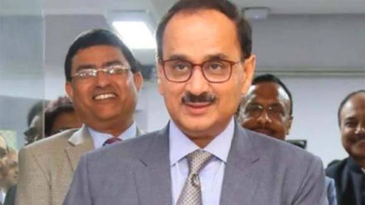 CBI विवाद: सरकार को झटका, आलोक वर्मा को छुट्टी पर भेजने का फैसला रद्द