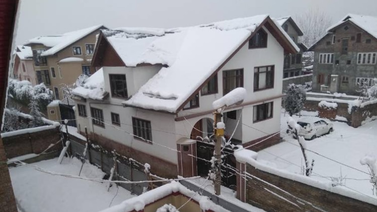 बर्फबारी