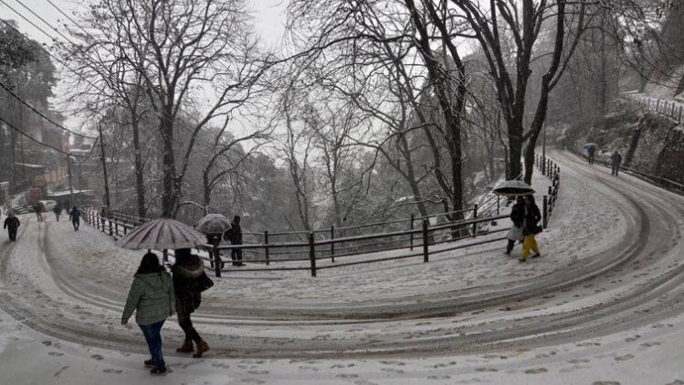 बर्फबारी