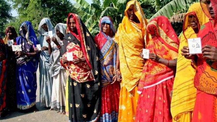 बिहार में मतदान की फाइल फोटो (रॉयटर्स)