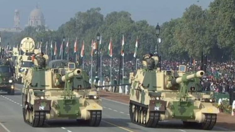 गणतंत्र दिवस पर राजपथ पर परेड(फोटो-ANI)