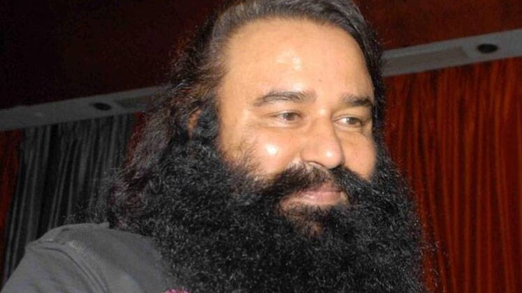 राम रहीम को उम्रकैद की सजा (फाइल फोटो-PTI)