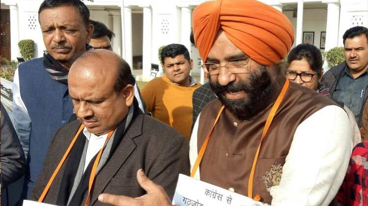 विधायक मनजिंदर सिंह सिरसा ने घटना का जताय विरोध(फोटो- ट्विटर)