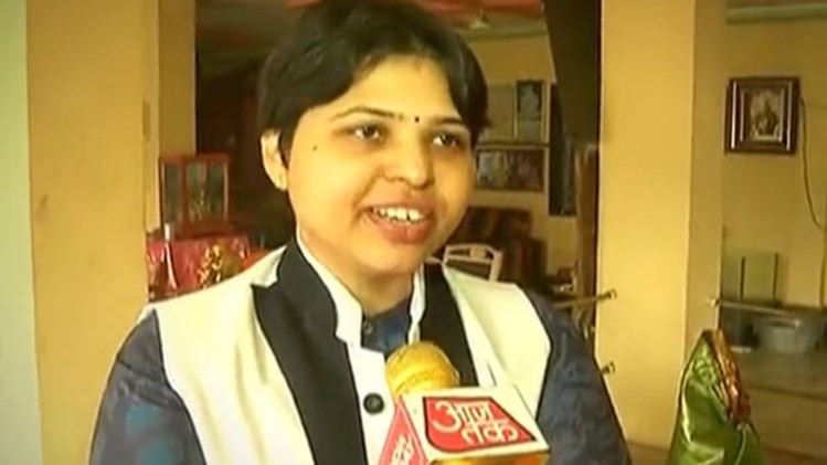 महिलाओं की एंट्री के बाद मंदिर का शुद्धिकरण करना गलत: तृप्ति देसाई