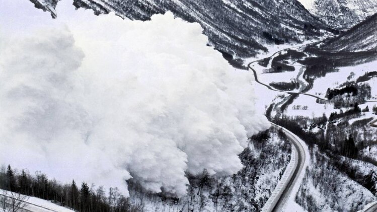 लंच ब्रेक