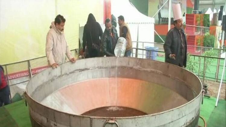 5000 किलो सियासी खिचड़ी!