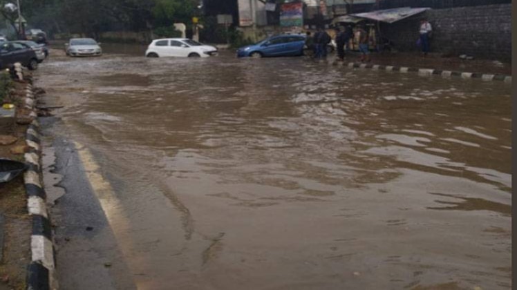 भारी बारिश के बाद कई जगह जलभराव, बढ़ी परेशानी